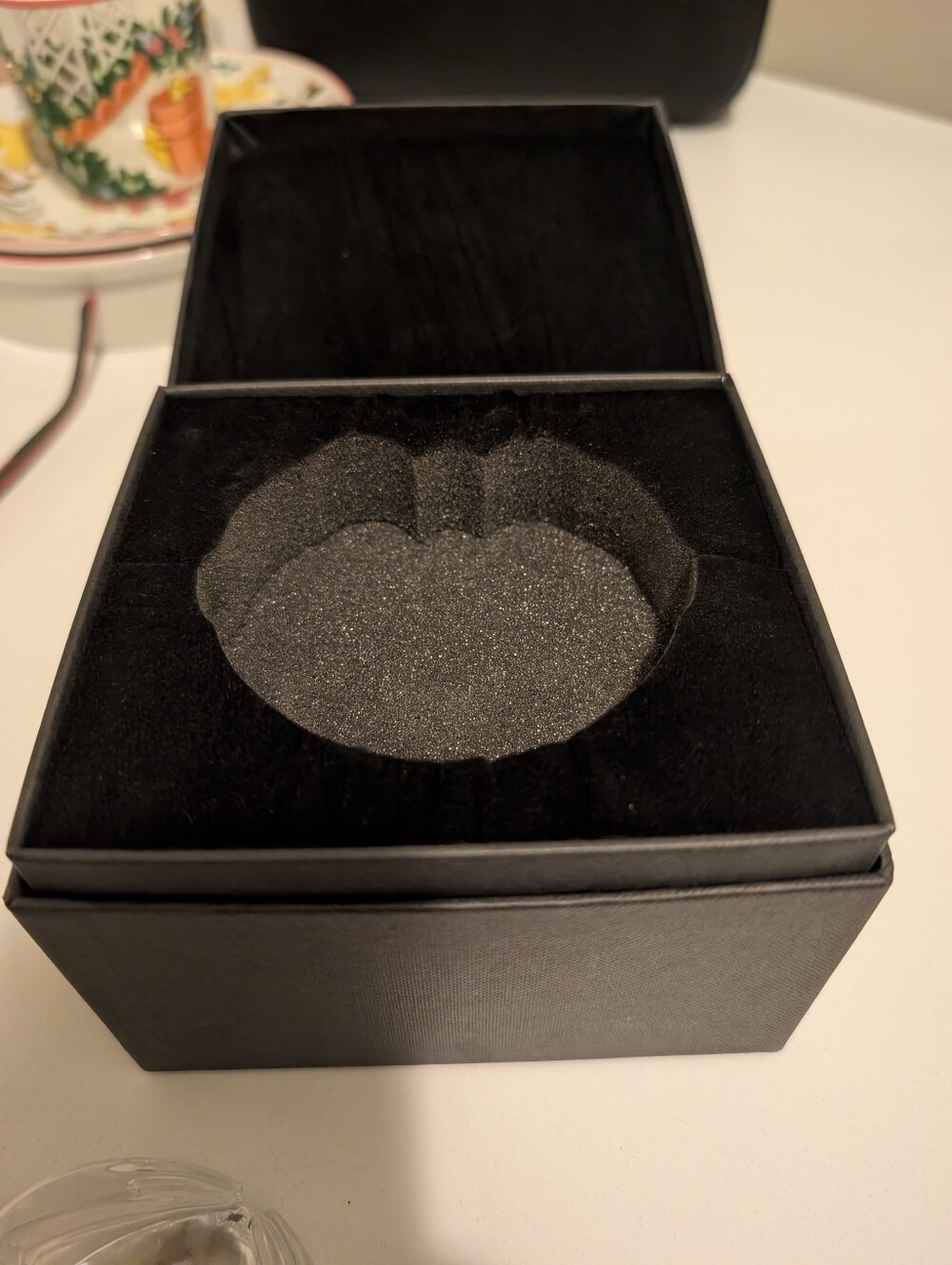 Waterford Crystal Claddagh Crystal Paperweight Brand New In Box - Picture 9 of 10